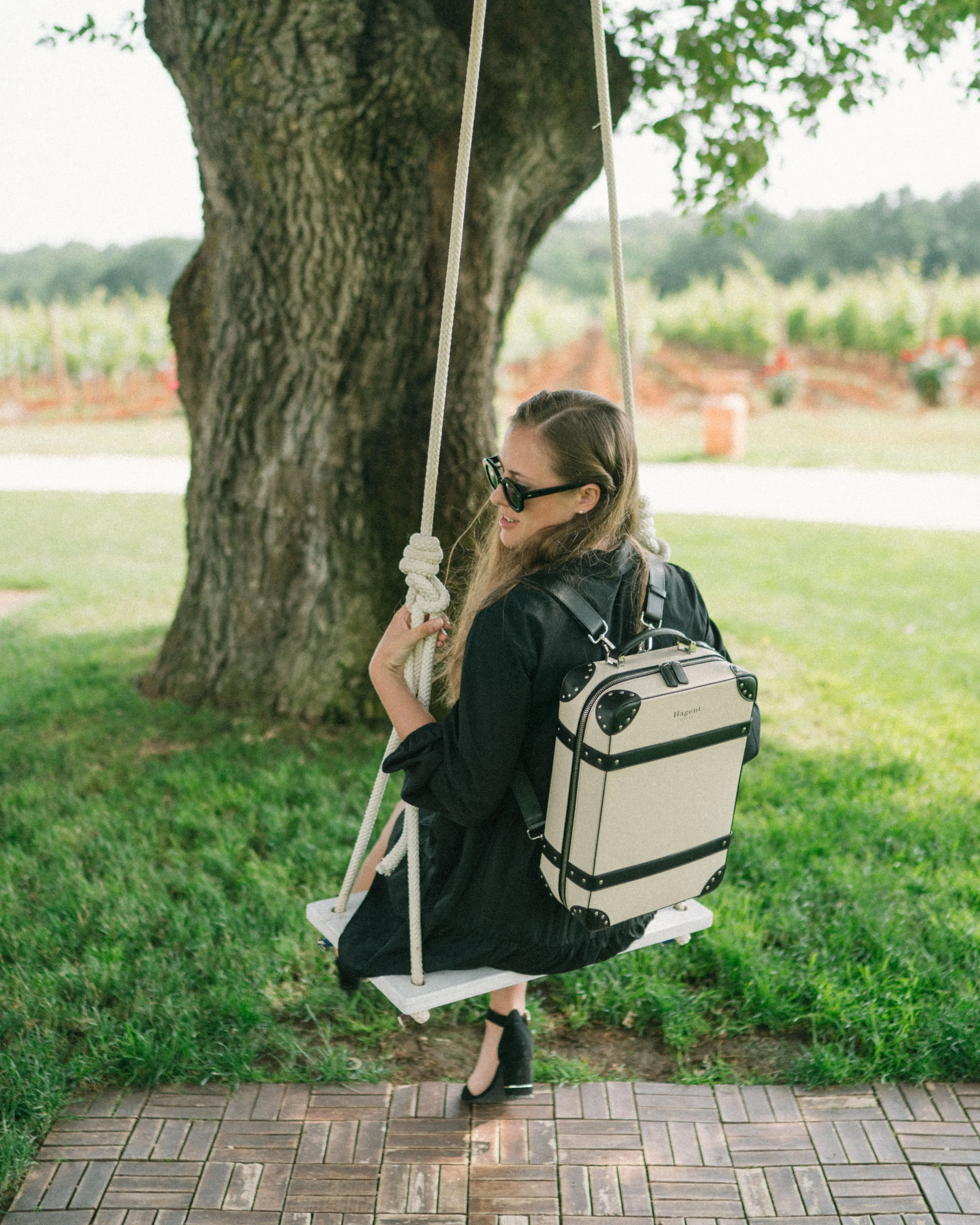 Hagent - Backpack N°2 B&W